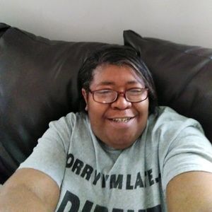 Meet your Posher, Leslie